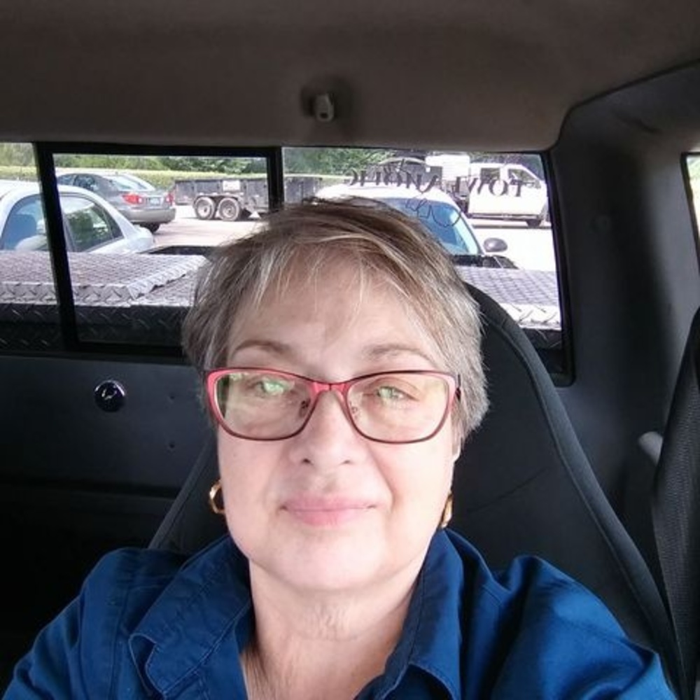 Meet your Posher, Lisa
